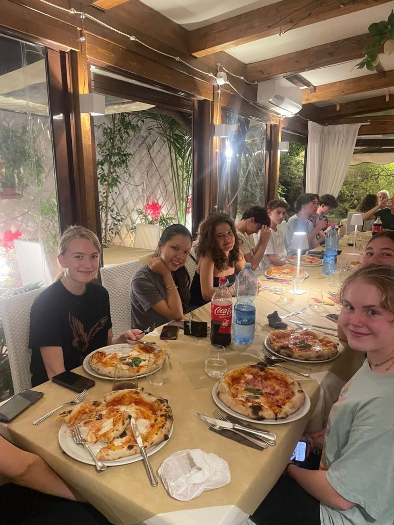 Groß (IMG 20250928 WA0090)